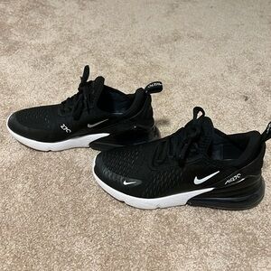Nike Air Max 270